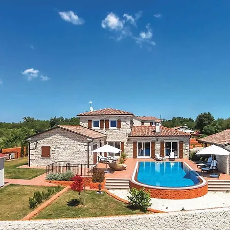 Modena Villa